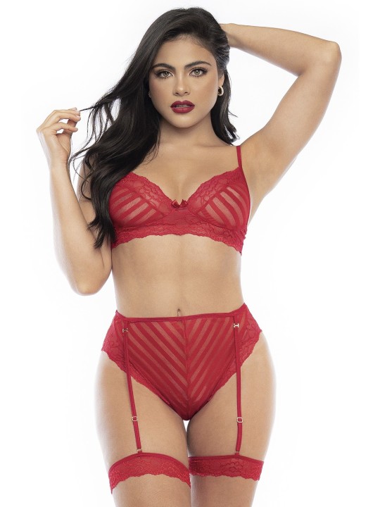 Parure lingerie sensuelle avec soutien-gorge et culotte rouge sensuelle.