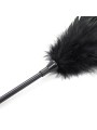 votre grossiste en dropshipping Dreamy Fetish avec cette cravache noire de 48 cm avec un embout fessées et un embout plumes.